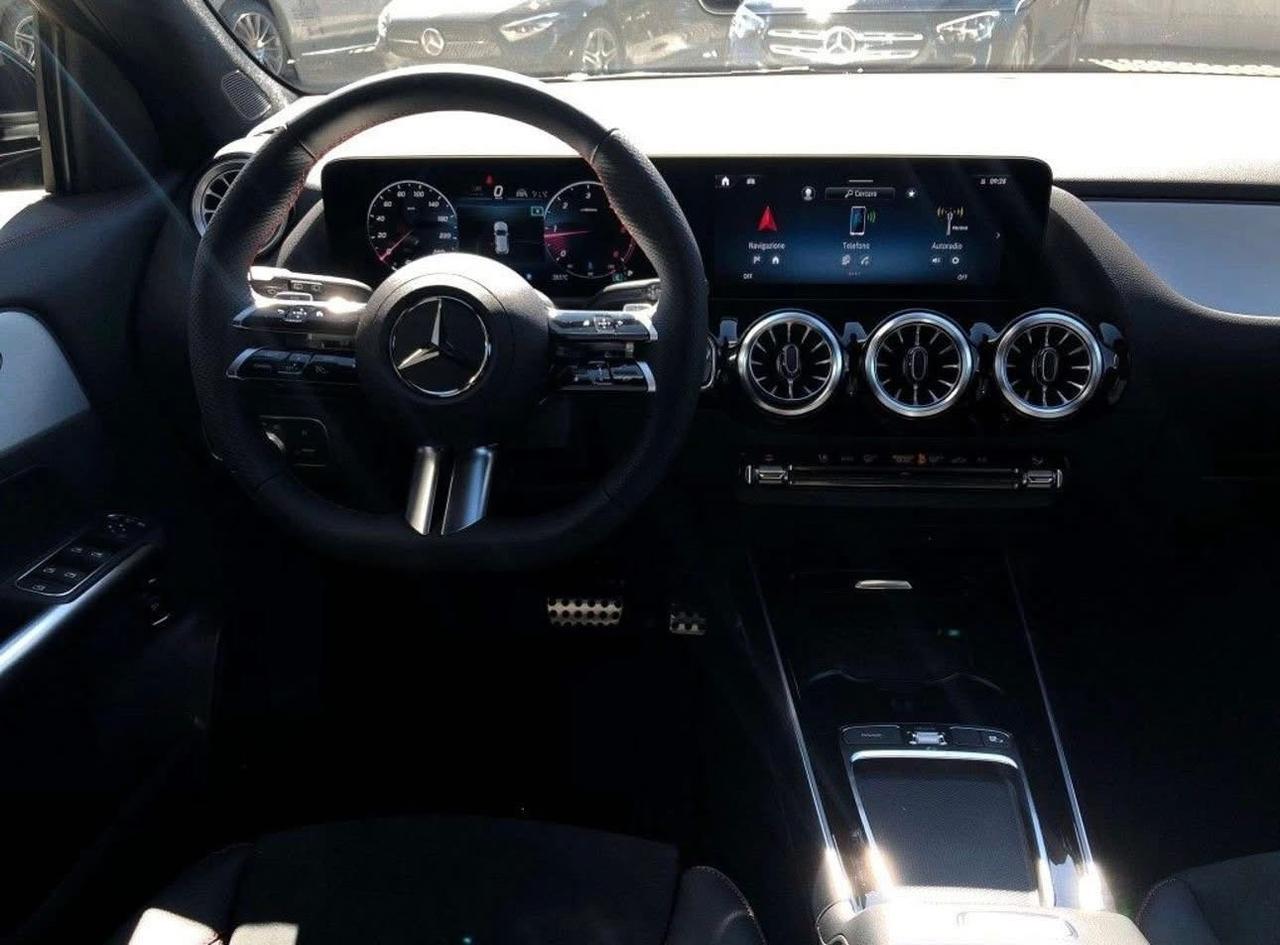 Mercedes-benz GLA 180 GLA 180 D AMG AUTOMATICO AUTO A NOLEGGIO