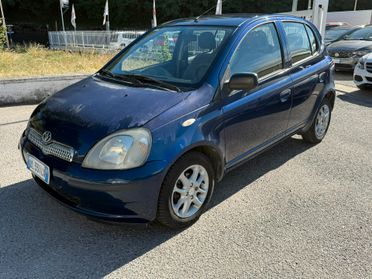 Toyota Yaris 1.0i 16V cat 5 porte Sol