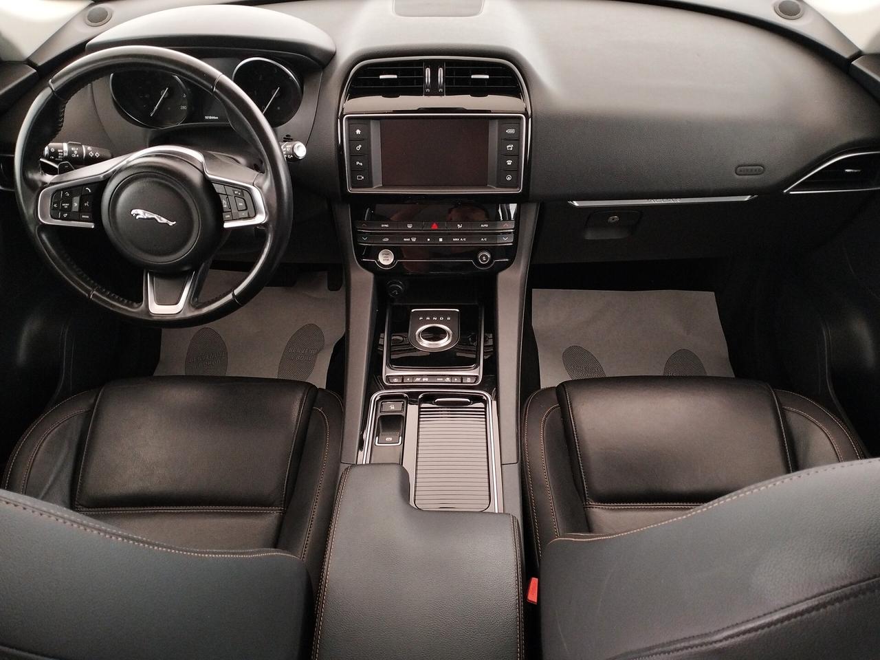 Jaguar F-Pace 2.0 D 180 CV AWD aut. Prestige