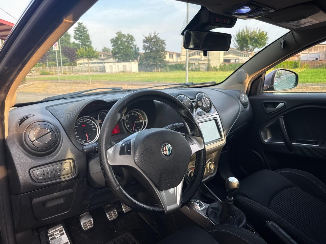 Alfa Romeo MiTo 1.4 T 120 CV Distinctive Sport Pack