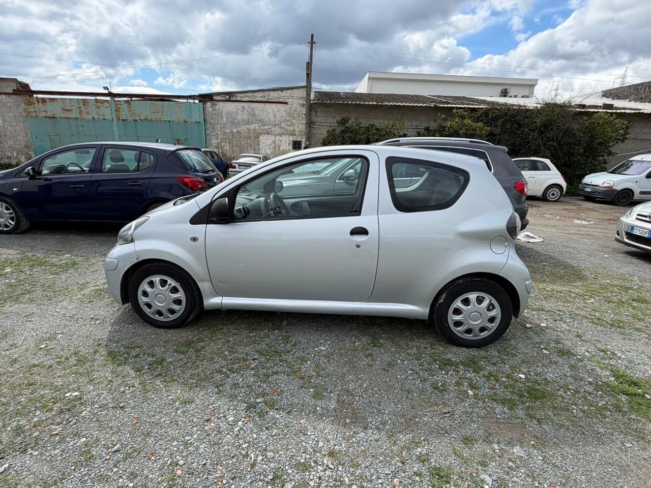 Toyota Aygo 1.0 Benzina - Neopatentati- Clima