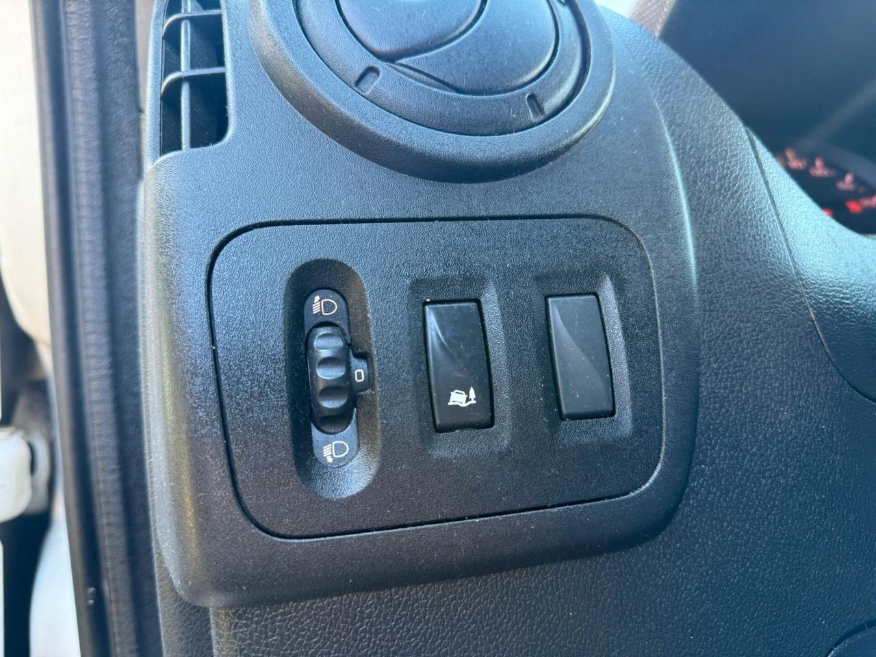 Nissan NV400 2.3 dCi PC-TN Furgone