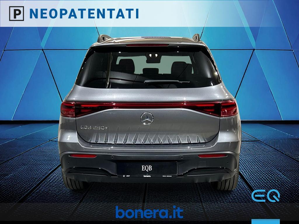 Mercedes EQB 250+ AMG Line Advanced