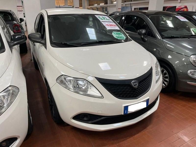 Lancia Ypsilon 1.2 69 CV 5 porte GPL Ecochic Elefantino Blu - Garanzia 1 anno