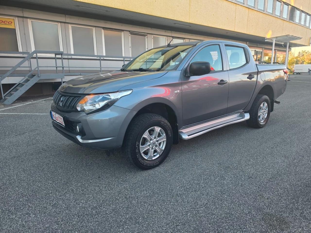 Mitsubishi L200 DC CLIMA CERCHI E GANCIO