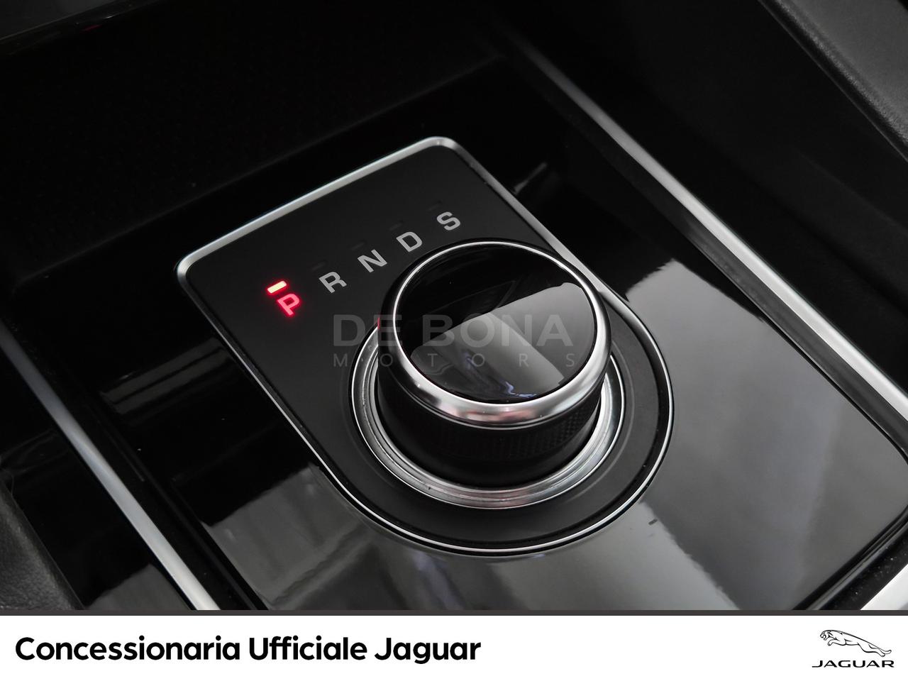 Jaguar F-Pace 2.0d i4 prestige awd 240cv auto my18