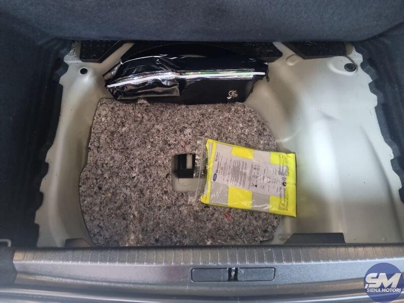 Opel Corsa 1.5 Diesel 100cv Elegance MT6