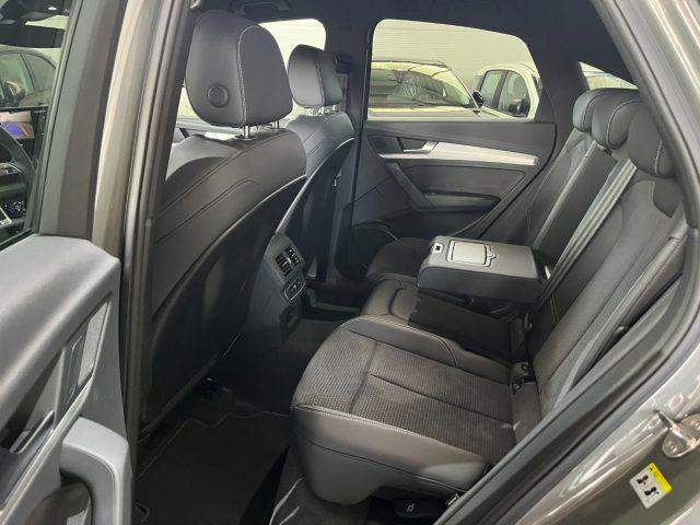 AUDI Q5 SPB Sportback 40TDI quattro S line Identity Black