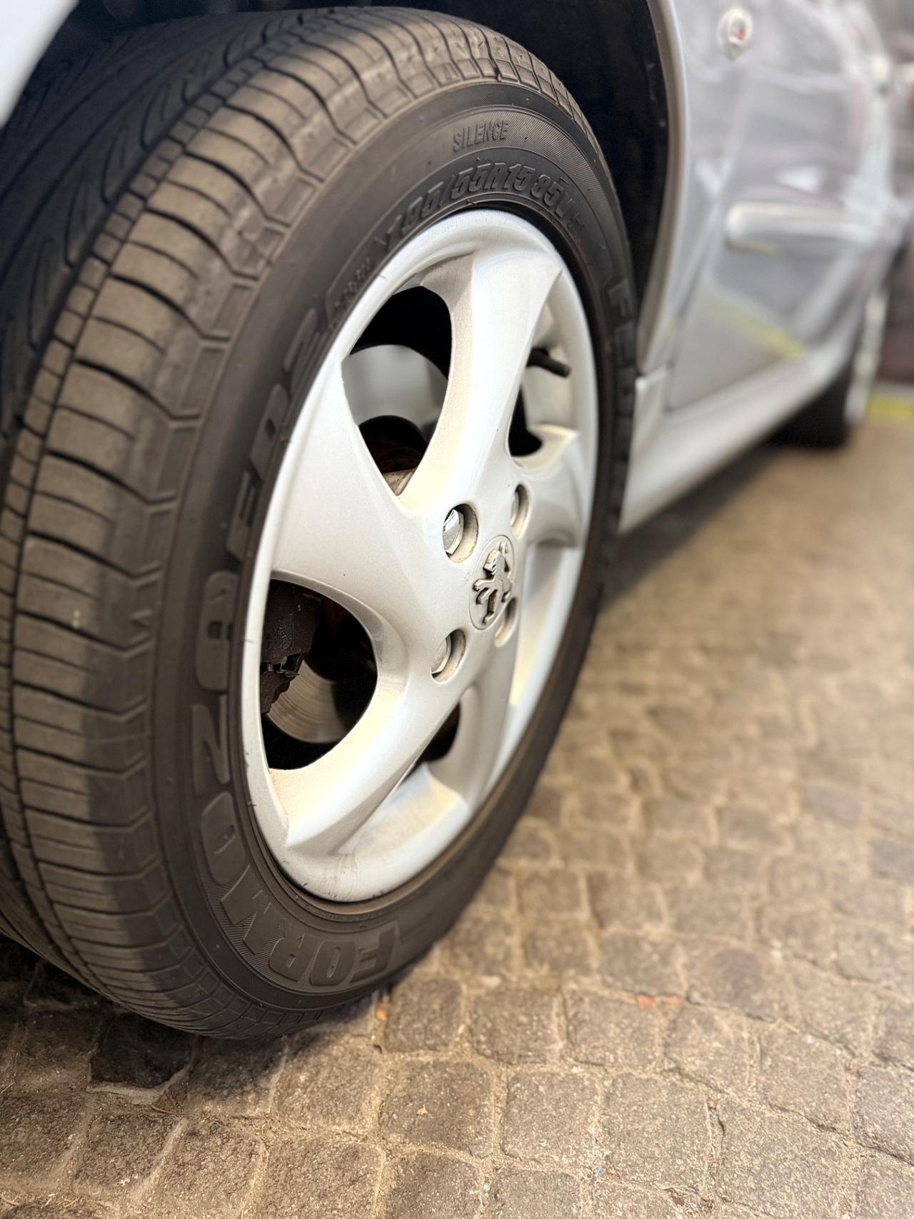 Peugeot 206 1.6 HDi FAP SW XS Line