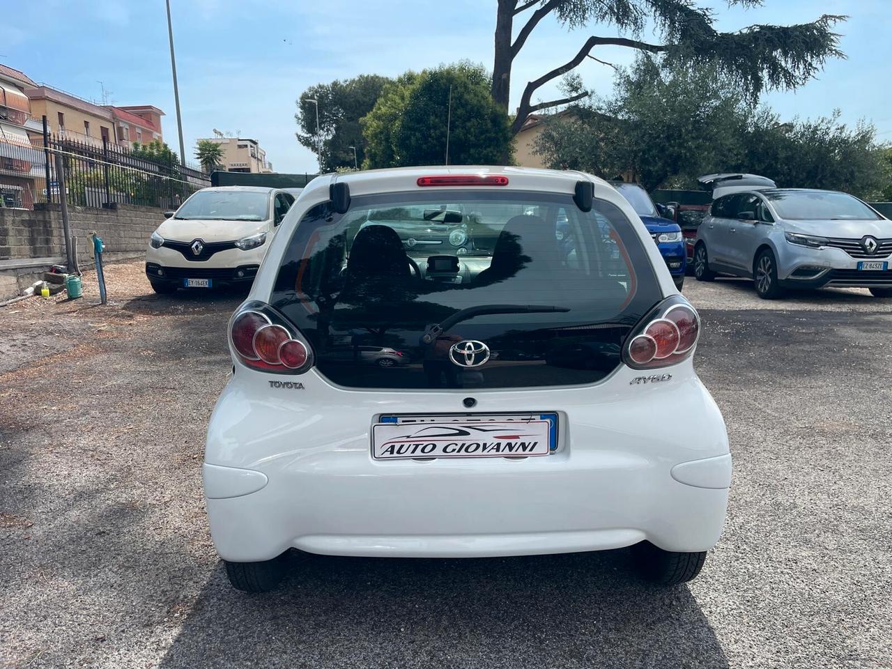 Toyota Aygo 1.0 12V VVT-i 5 porte Now Connect