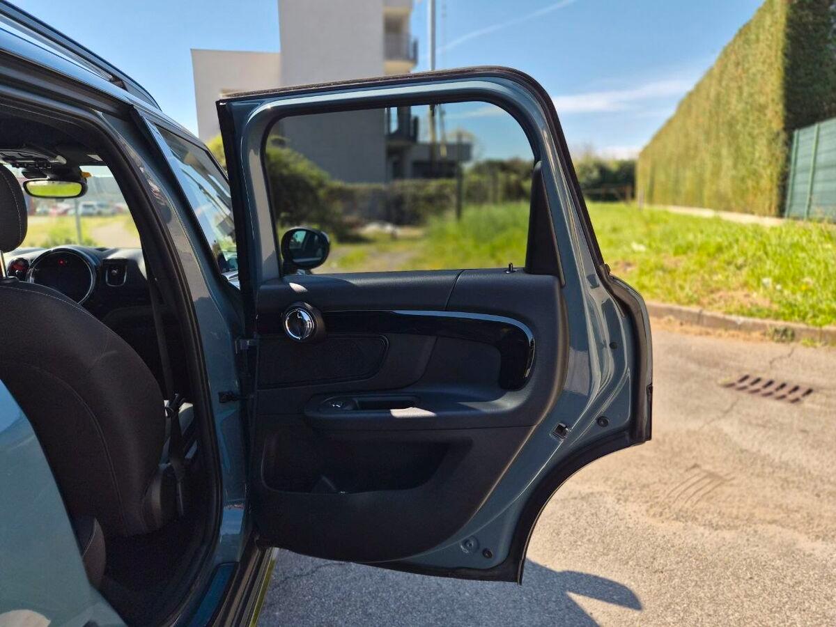 Mini Countryman 2.0 Cooper D Essential auto