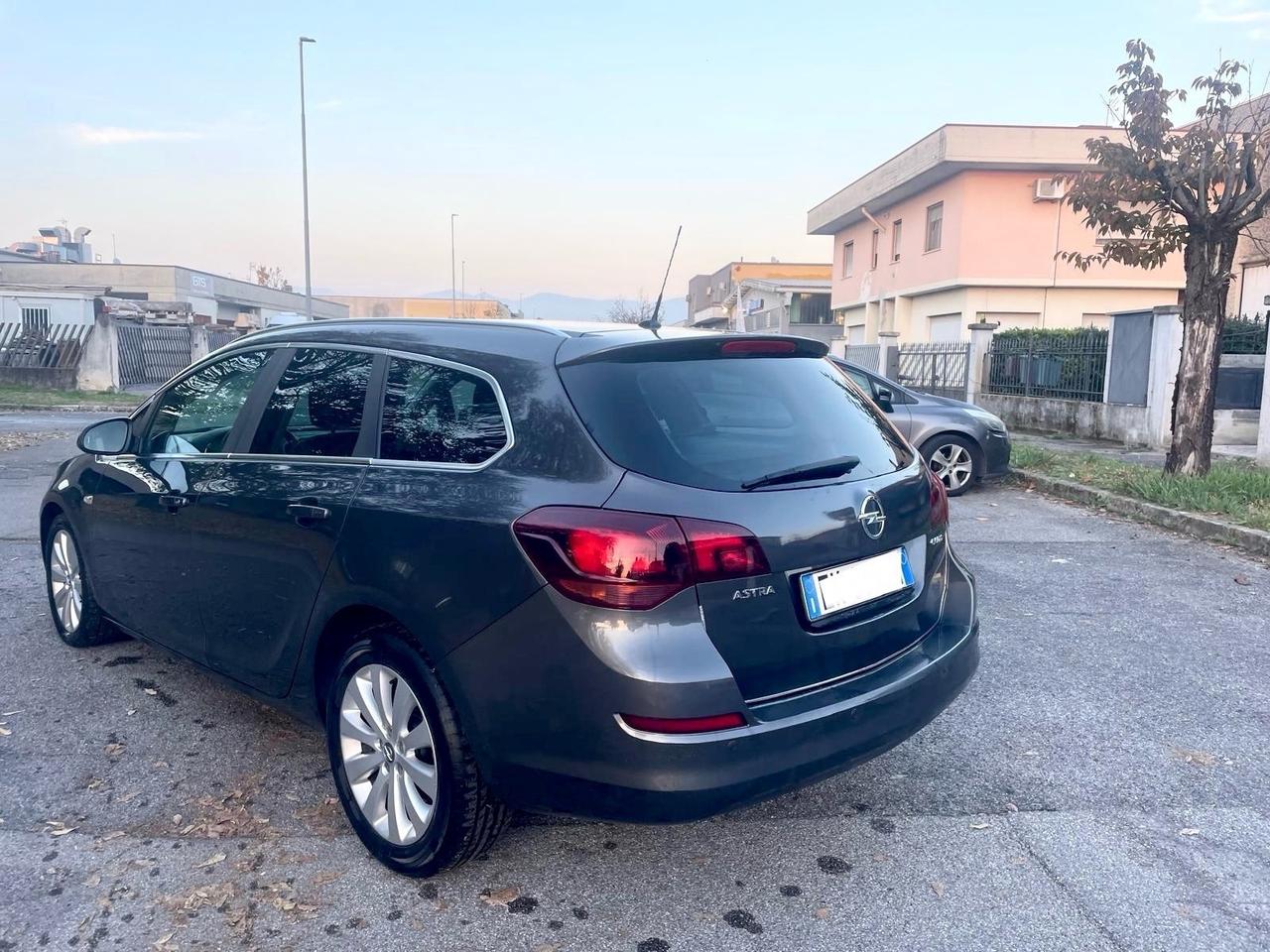 Opel Astra 1.3 CDTI 95CV S&S Sports Tourer Cosmo X Neopatentati