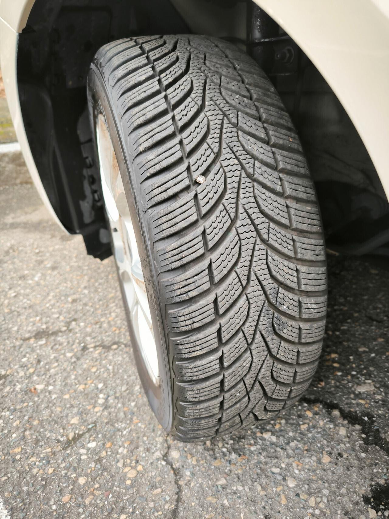 Lancia Ypsilon 1.2 69 CV 5 porte Platinum