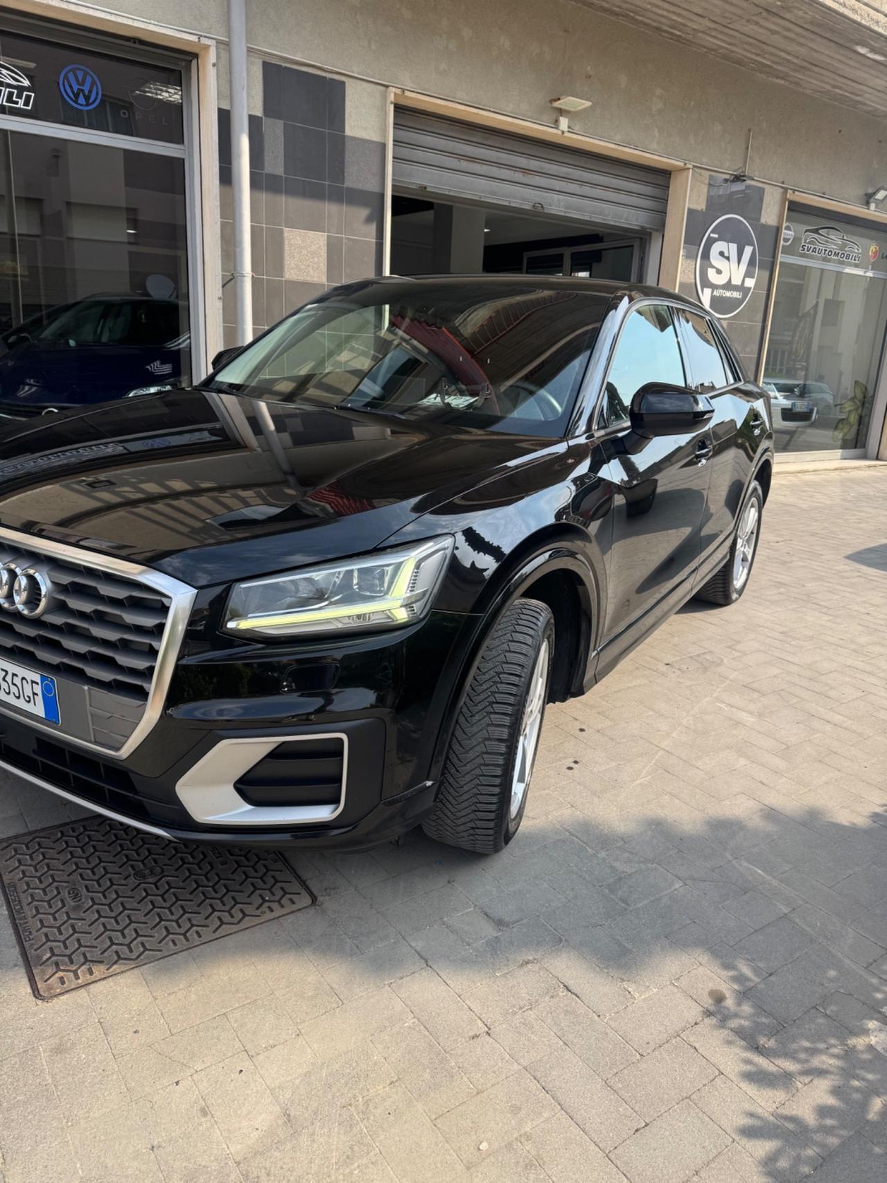 Audi Q2 30 TDI Business Design