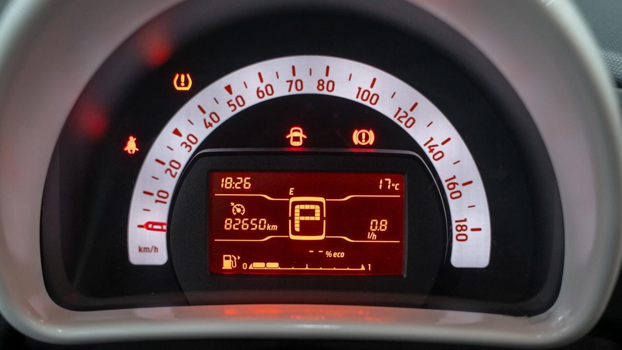 Smart ForTwo 1.0 YOUNGSTER 71 CV TWINAMIC AUTO NAVI PELLE FULL