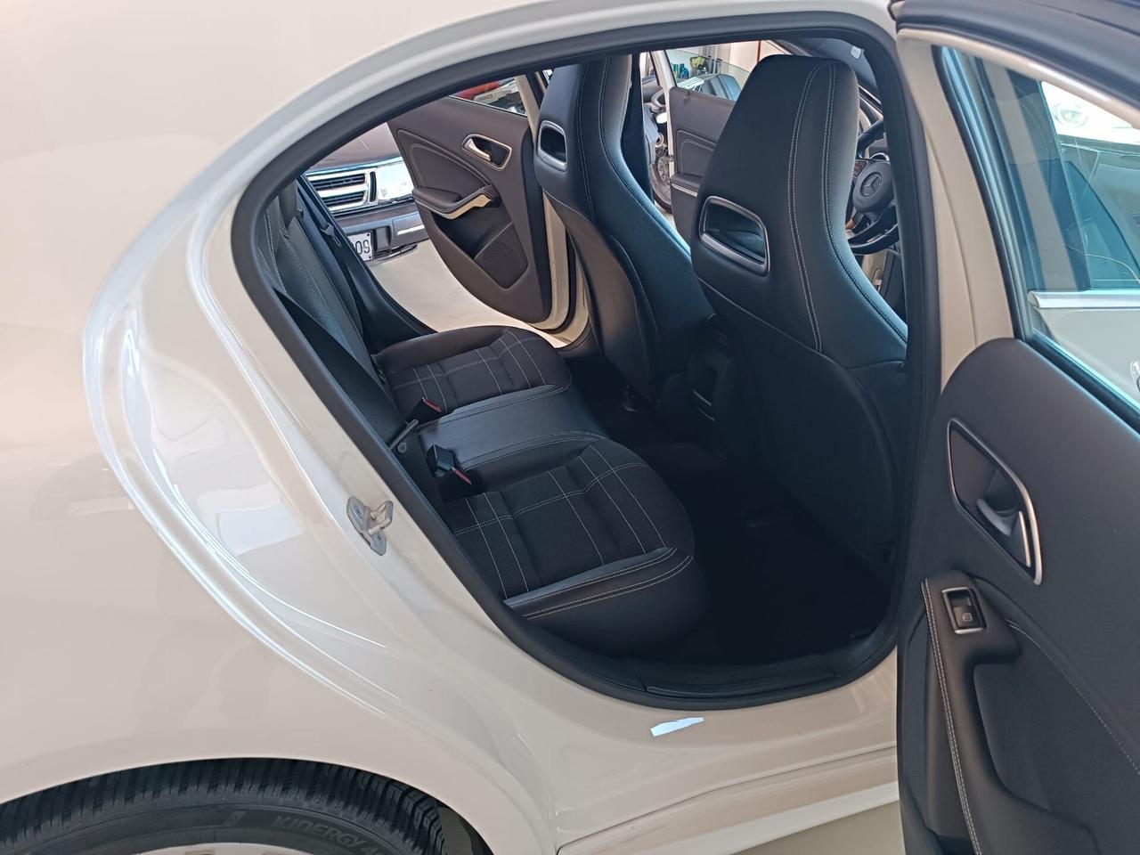 Mercedes-benz A 180 d Automatic Premium