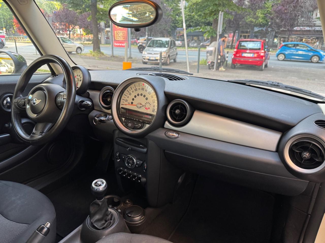 Mini Mini 1.6 16V One (55kW)
