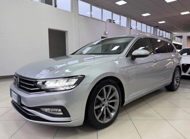 VOLKSWAGEN Passat Variant 2.0 TDI SCR EVO DSG Business