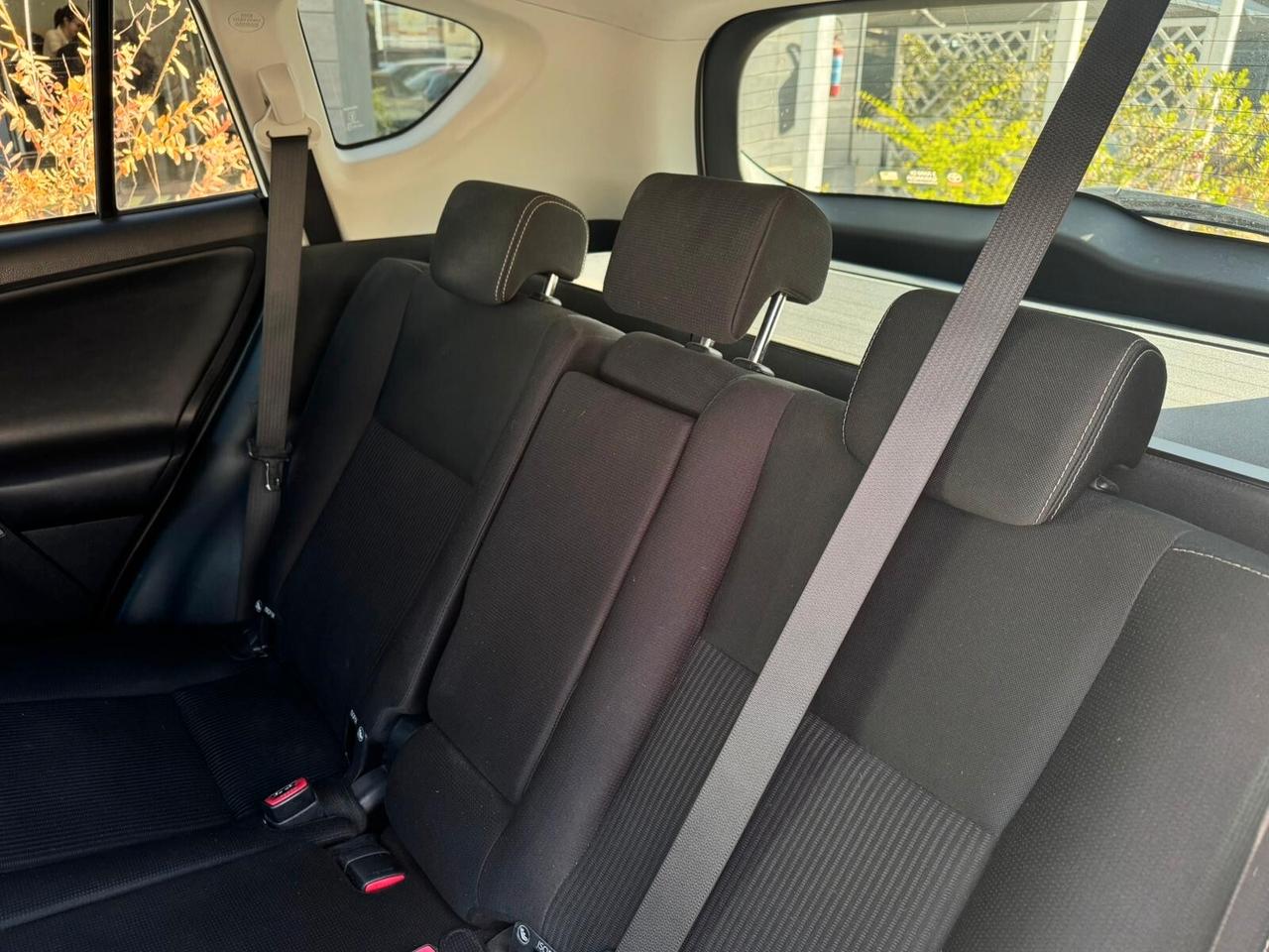 Toyota RAV4 2.0 D-4D 2WD Active