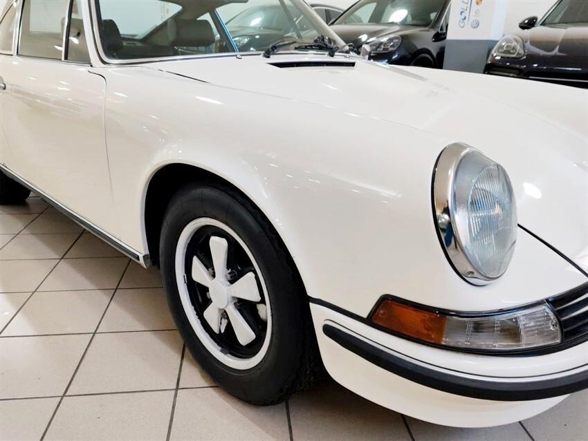 Porsche 911 2.4 S