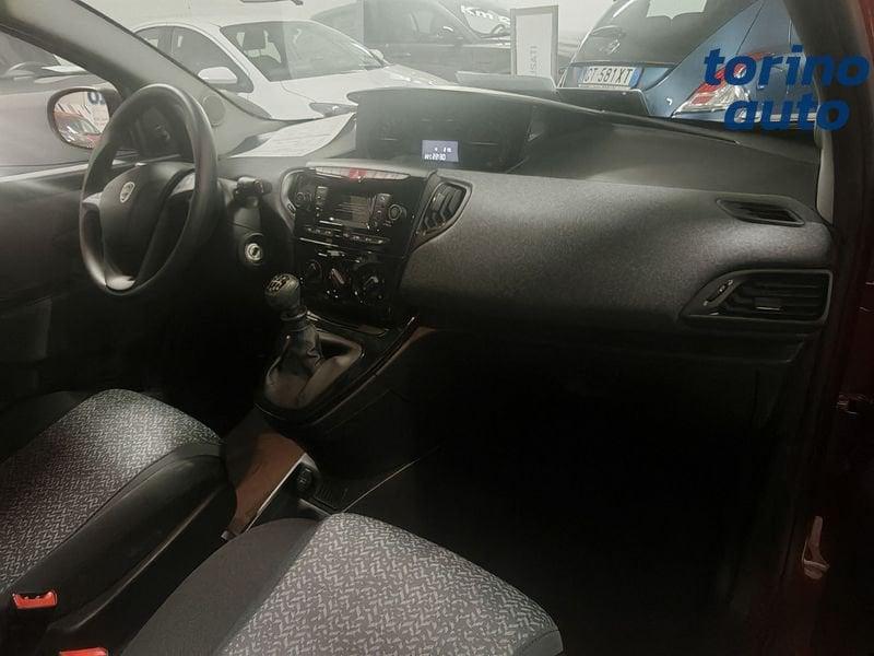 Lancia Ypsilon Ypsilon 1.0 FireFly 5 porte S&S Hybrid Silver