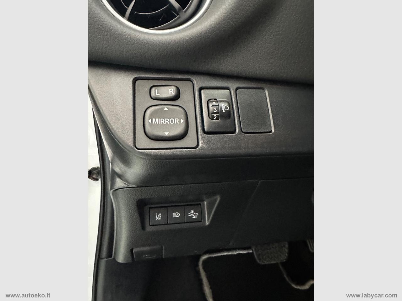 TOYOTA Yaris 1.5 Hybrid 5p. Y20 Bitone