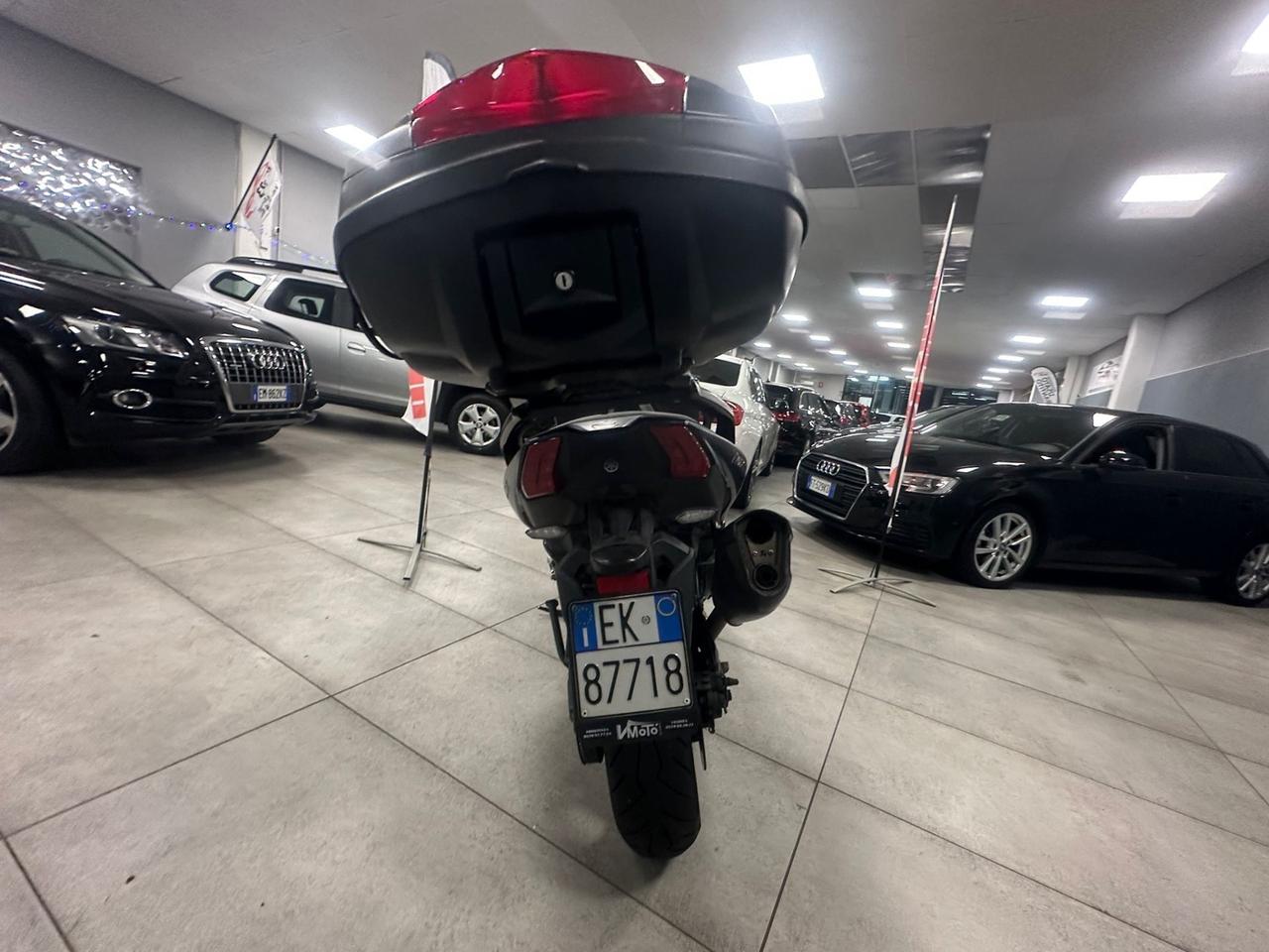 Yamaha TMAX 530 T-Max 530 Full Optional Akrapovic