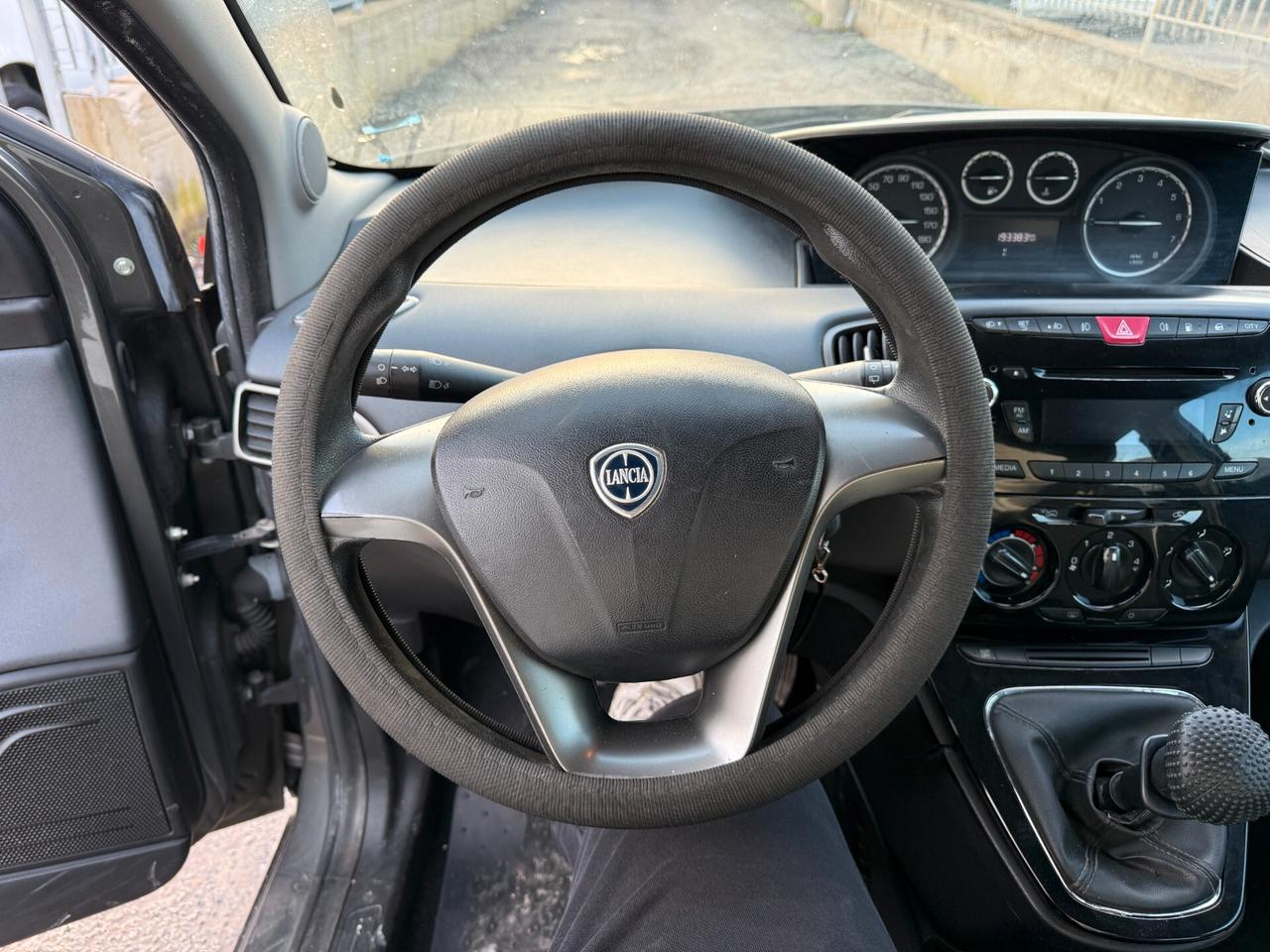 LANCIA YPSILON 2015 1.2 BENZ/GPL *MARCIANTE *AIRB OK