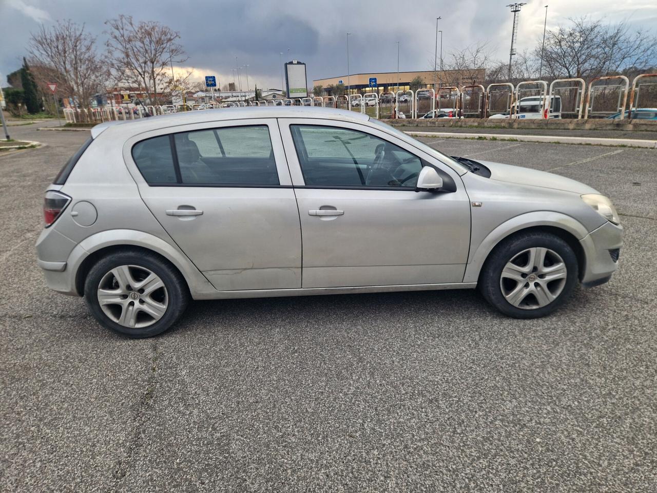 Opel Astra 1.4 GPL Fino al 2033