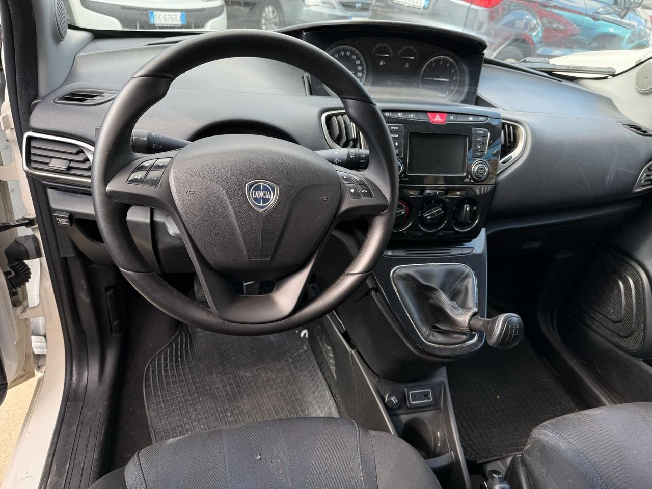LANCIA NEW YPSILON 1,2 BENZ IMP.GPL