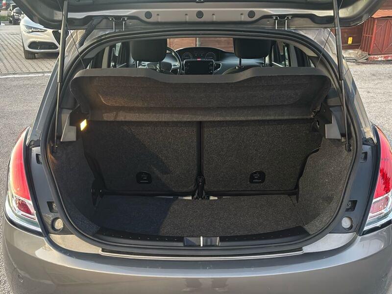 Lancia Ypsilon Ypsilon 1.0 FireFly 5 porte S&S Hybrid Gold