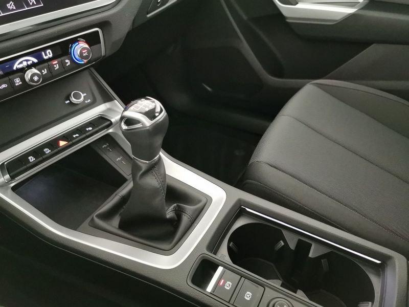 Audi Q3 35 1.5 tfsi Business Advanced