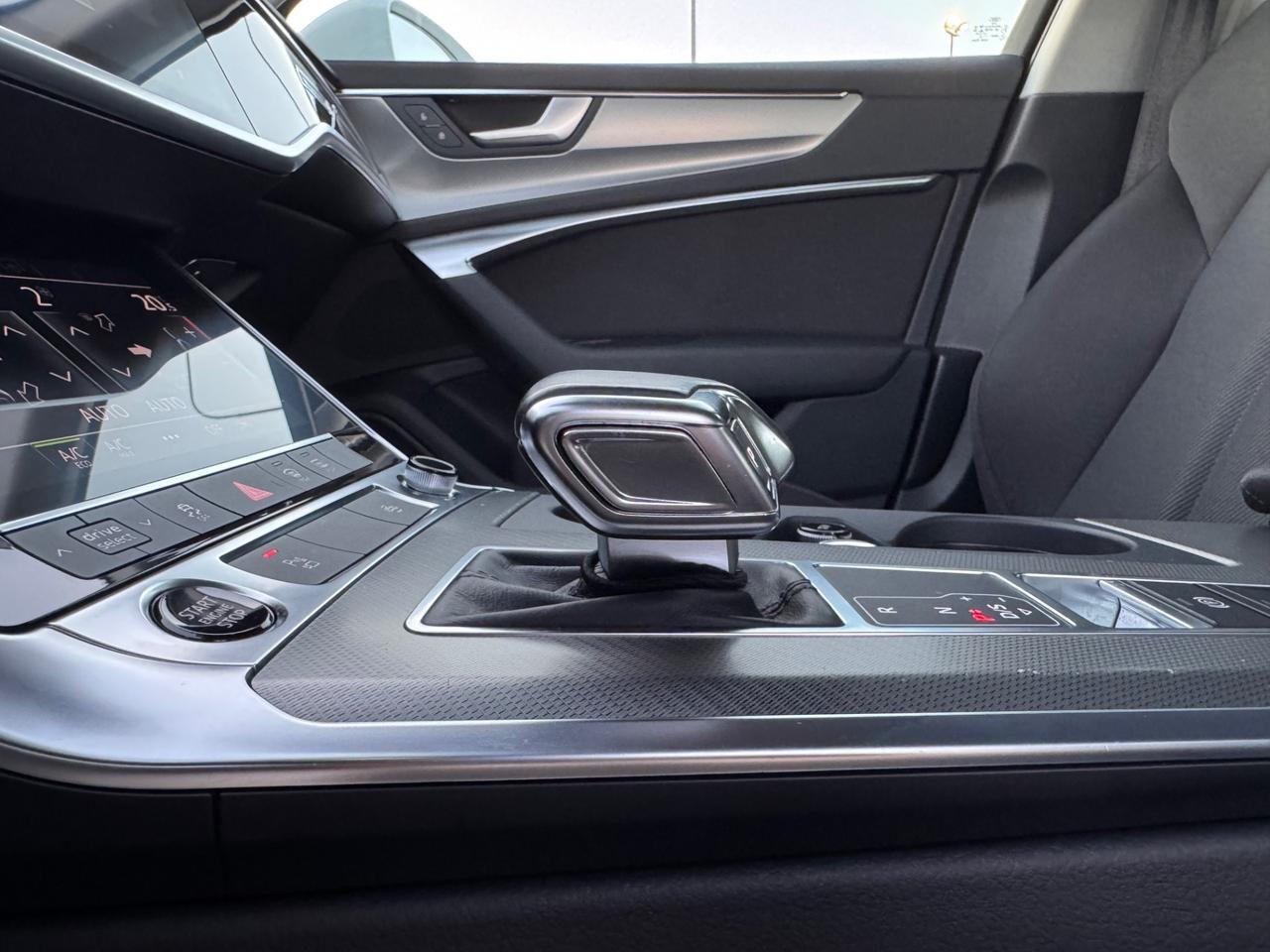 Audi A6 Avant 40 2.0 TDI S tronic Sport Matrix