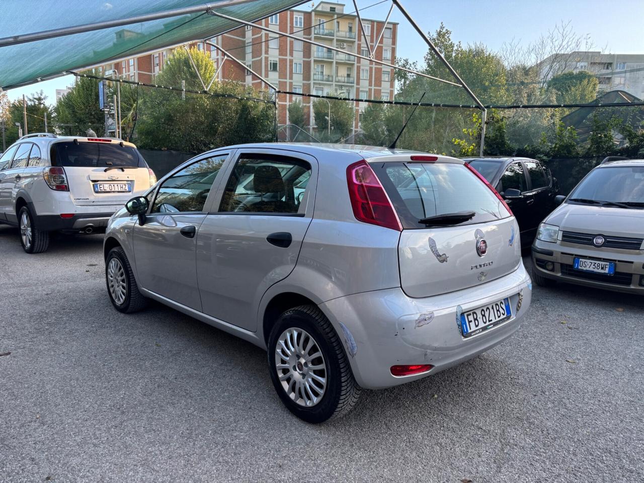 Fiat Punto 1.4 8V 5 porte METANO Lounge OK NEOPATENTATI