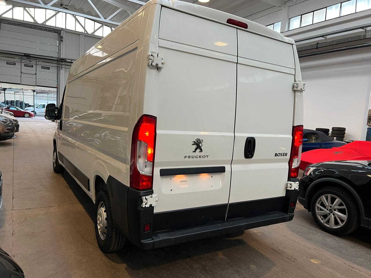 Peugeot Boxer 330 2.2 BlueHDi 140 L3H2