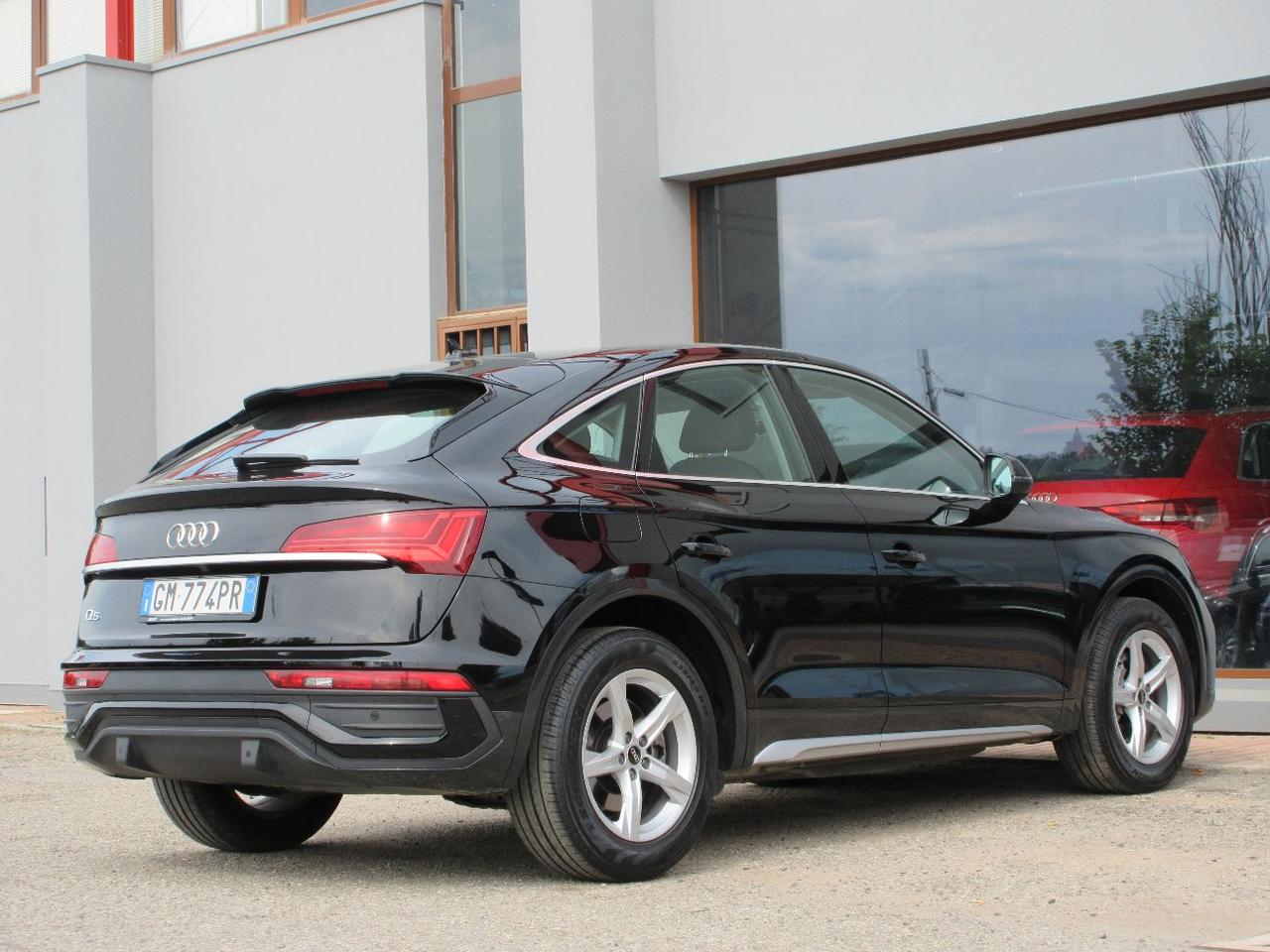Audi Q5 Sportback 35 2.0 tdi mhev 12V Business Advanced s-tronic