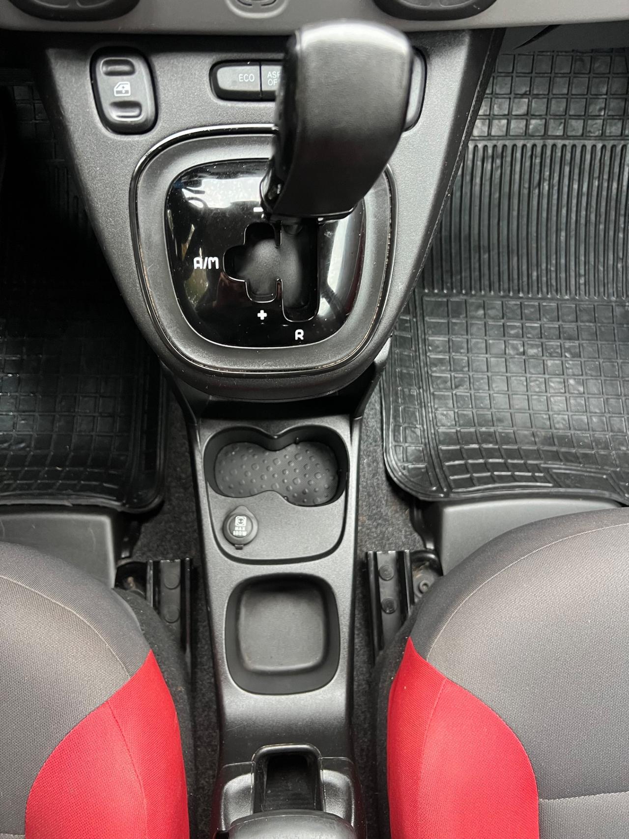 Fiat Panda benzina Lounge cambio automatico