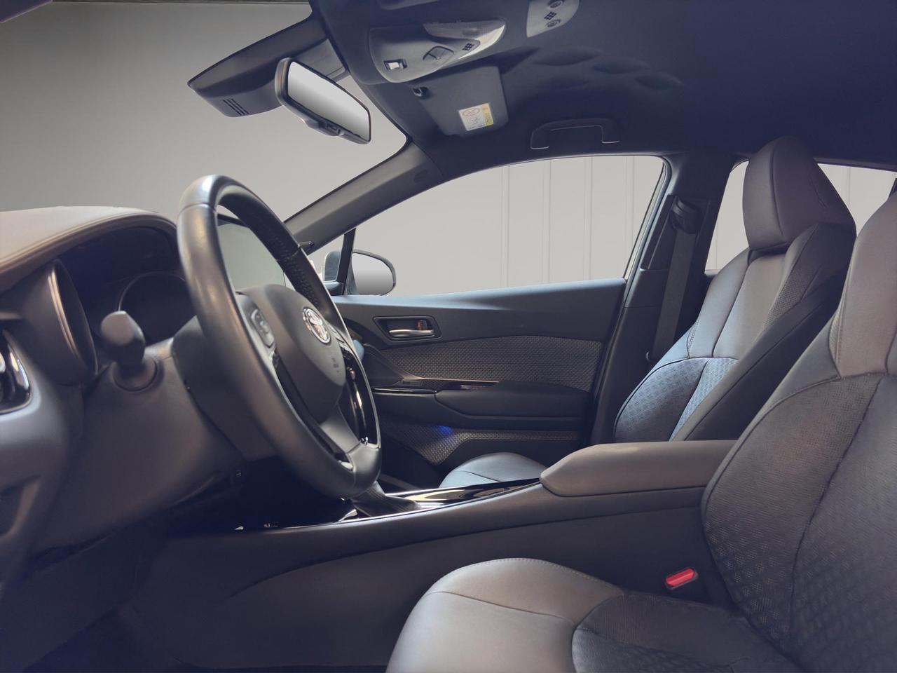 Toyota C-HR 1.8h Lounge e-cvt