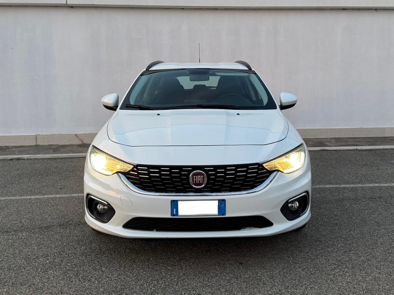 FIAT TIPO 1.6 MJT LOUNGE
