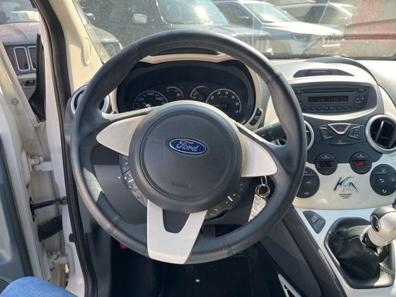Ford Ka 1.2 TITANIUM 69CV E6