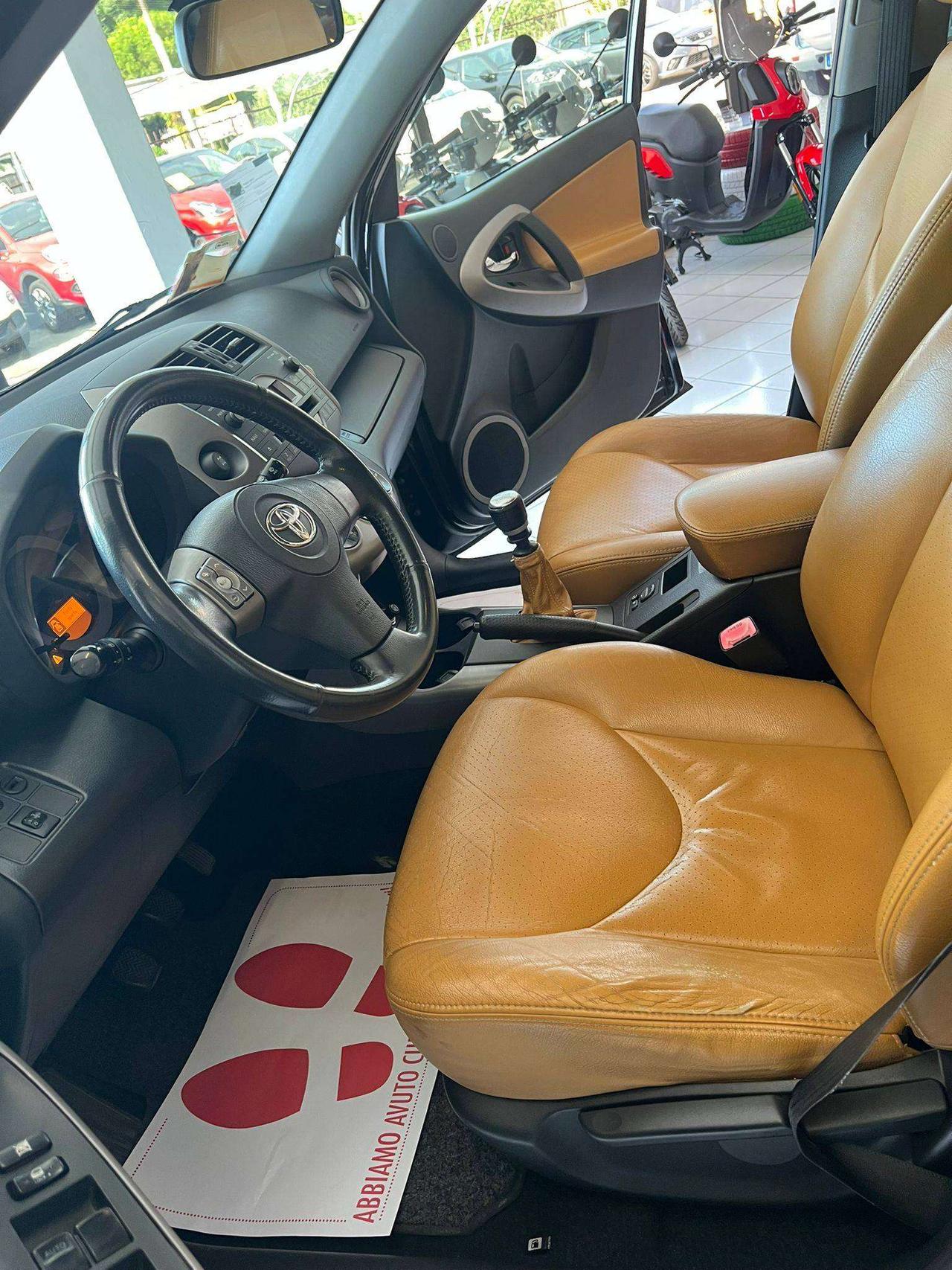 Toyota Rav4 Rav4 III RAV4 2.2 d-4d Luxury 136cv