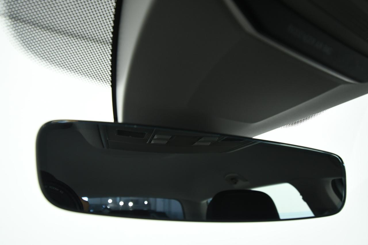 VOLKSWAGEN Passat Variant 2.0 tdi Business 122cv dsg NEOPATENTATI+ACC+CAMERA