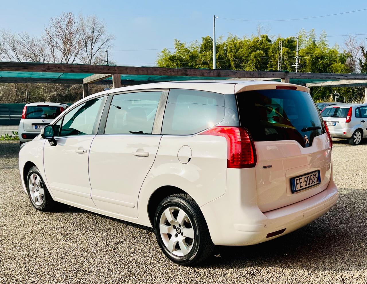 Peugeot 5008 BlueHDi 120 S&S Allure