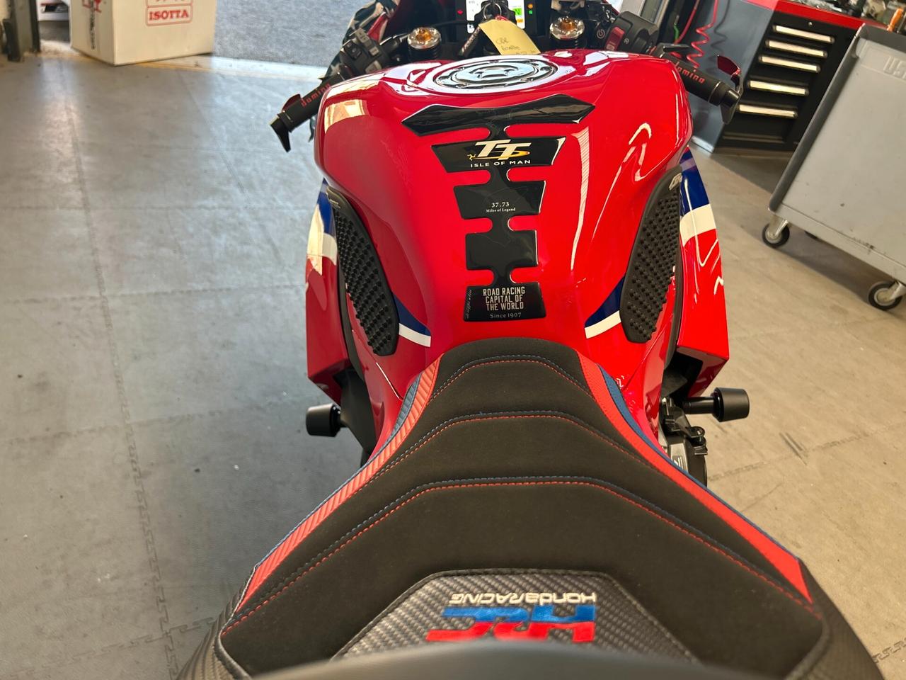 Honda CBR 600 RR racing