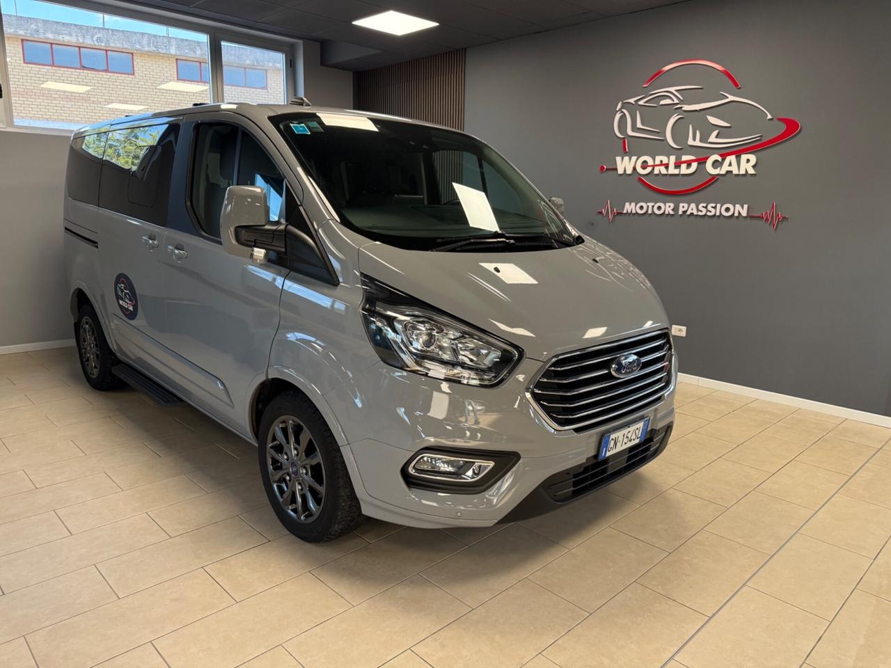 Ford Tourneo Custom 9 posti 150CV MHEV PC Titanium