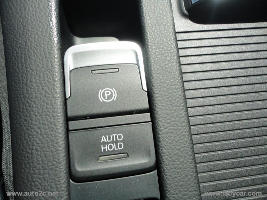 VOLKSWAGEN Passat Variant 2.0 TDI Comfortline BMT