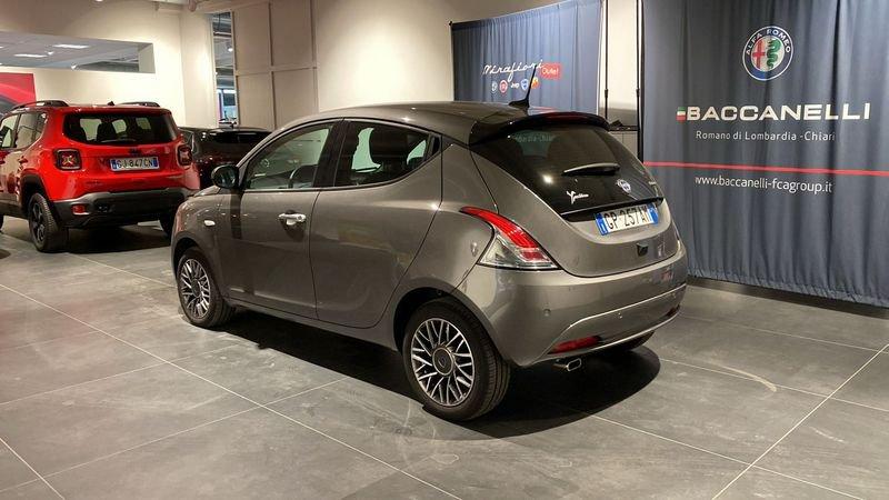 Lancia Ypsilon 1.0 FireFly 5 porte S&S Hybrid Gold Plus