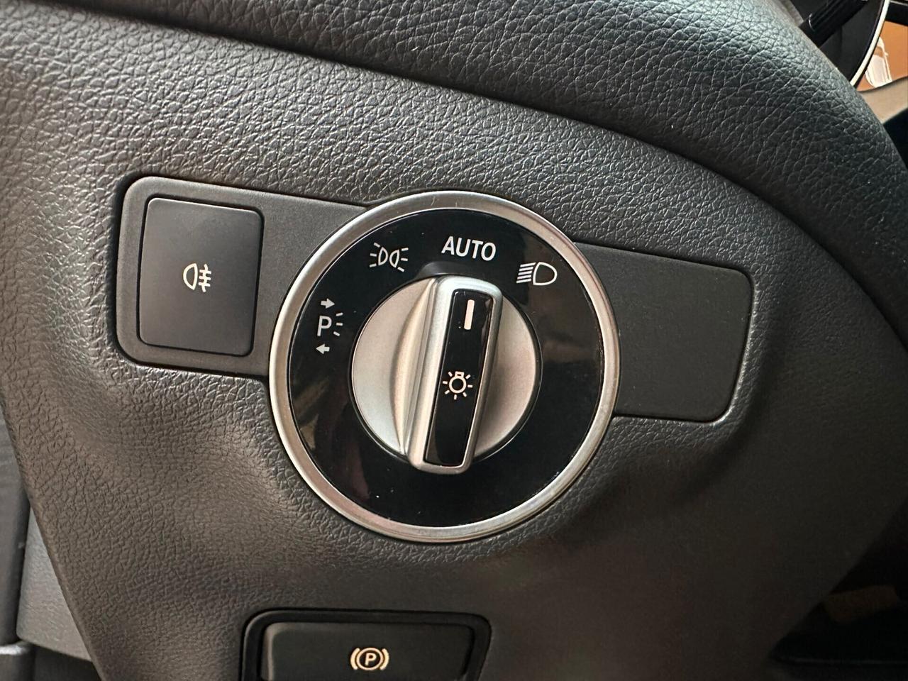 Mercedes-benz GLA 200 d Automatic Premium