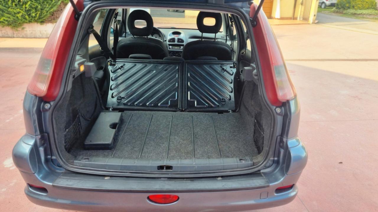 Peugeot 206 1.4 HDi SW DISTRIBUZIONE+GOMME+PASTIGLIE NUOVE