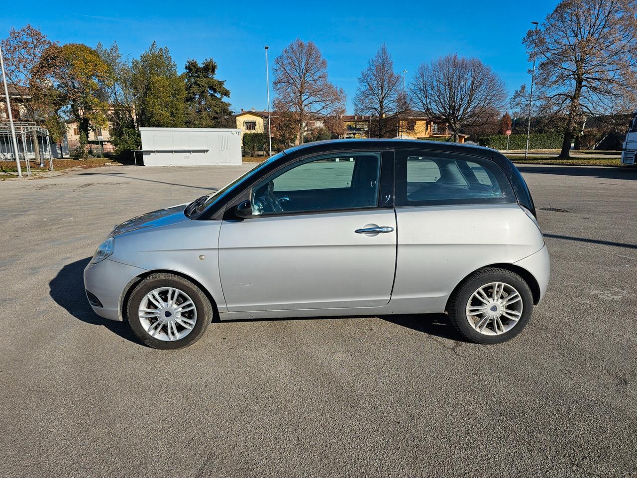Lancia Ypsilon 1.2 Argento